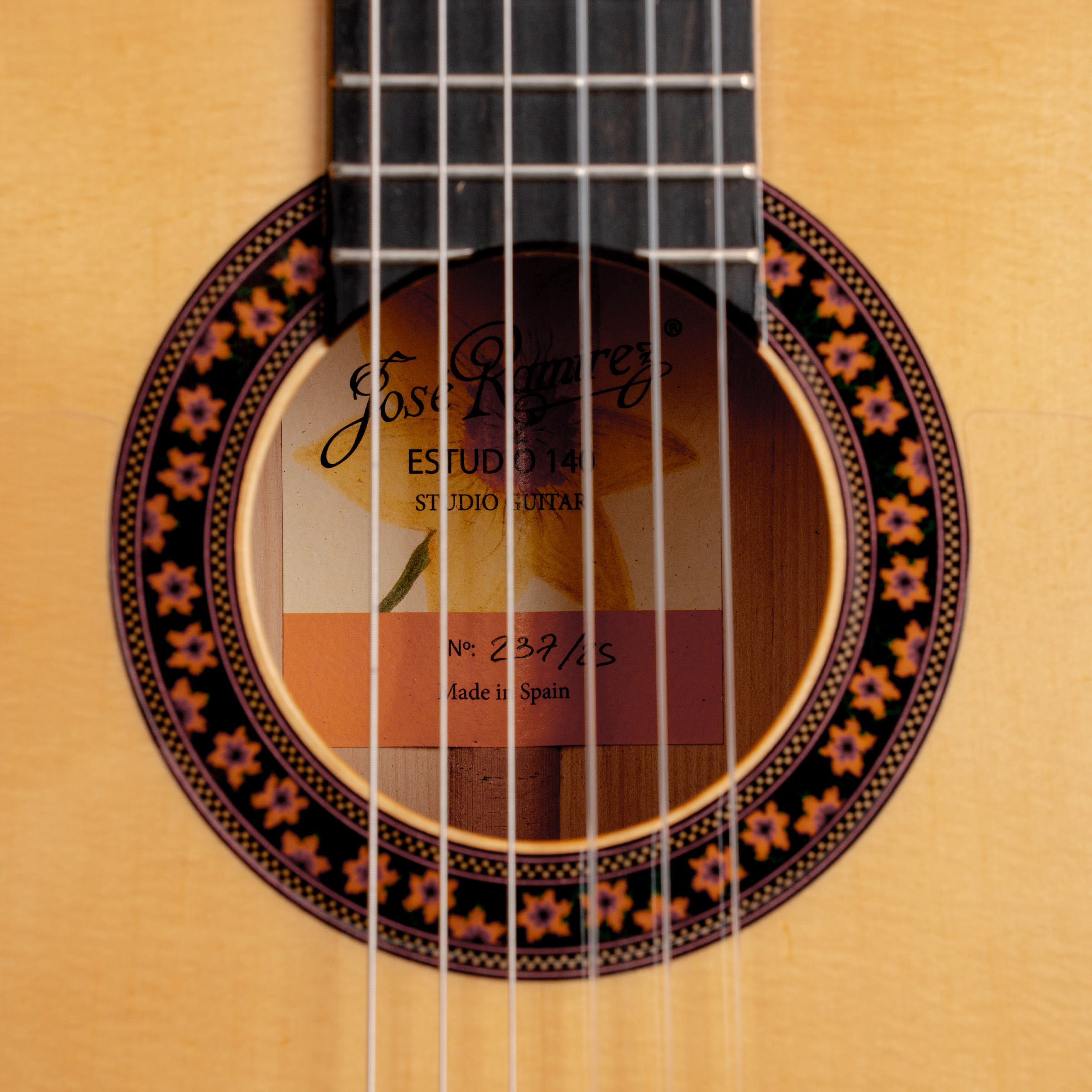 Jos&eacute; Ram&iacute;rez 140 Flamenca thumbnail